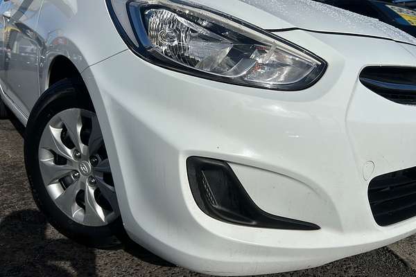 2016 Hyundai Accent Active RB4