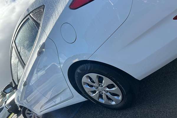 2016 Hyundai Accent Active RB4