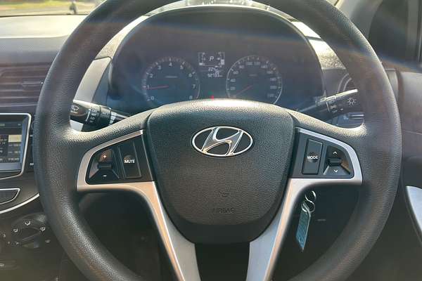 2016 Hyundai Accent Active RB4