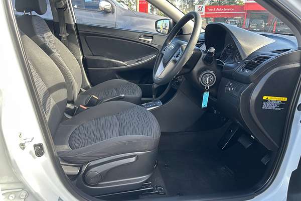 2016 Hyundai Accent Active RB4