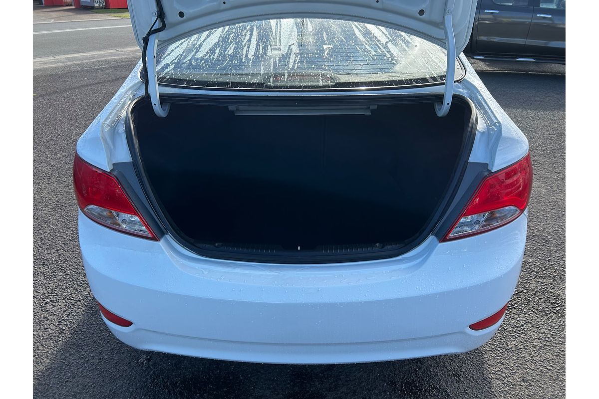 2016 Hyundai Accent Active RB4