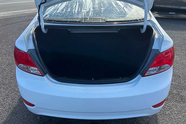 2016 Hyundai Accent Active RB4