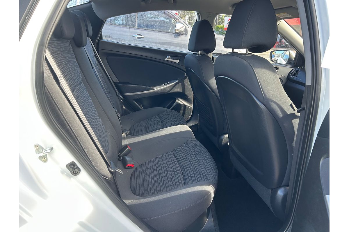 2016 Hyundai Accent Active RB4