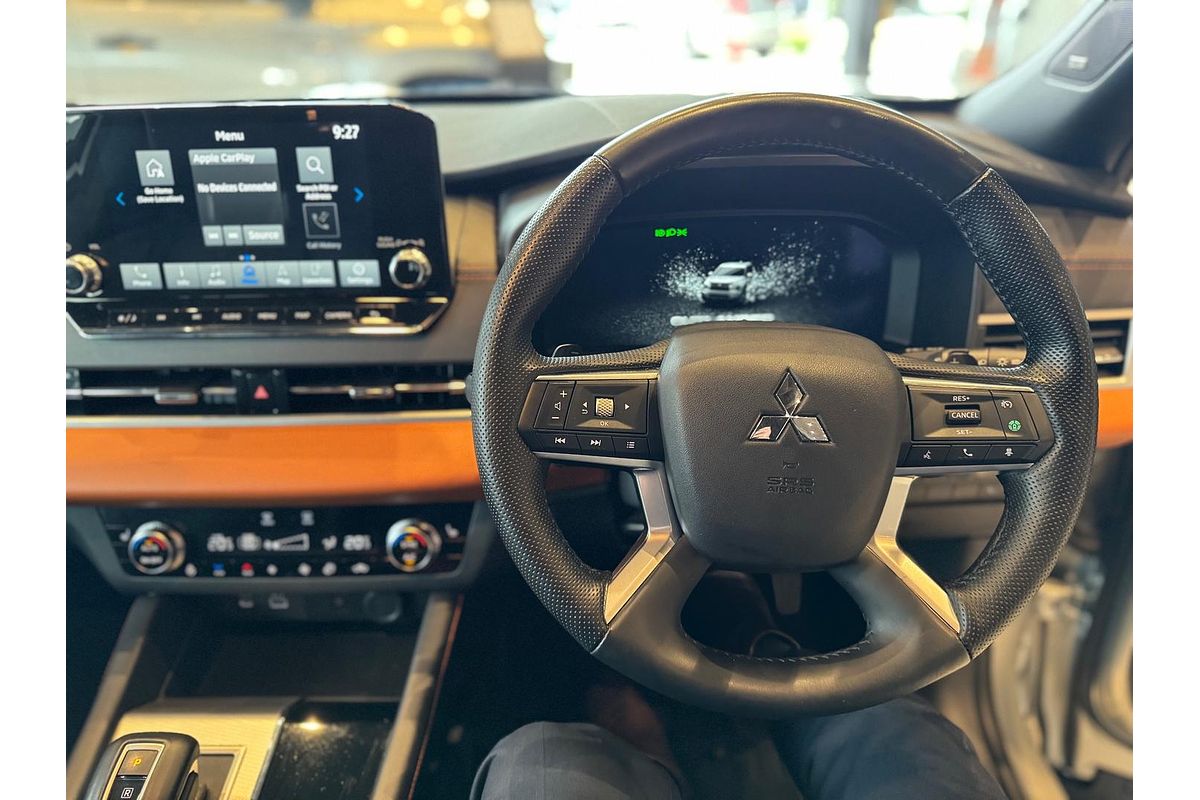 2024 Mitsubishi Outlander Exceed Tourer ZM