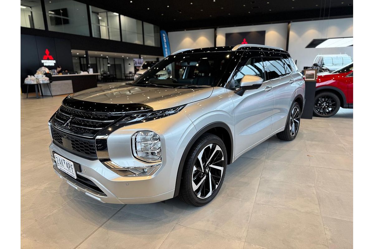 2024 Mitsubishi Outlander Exceed Tourer ZM