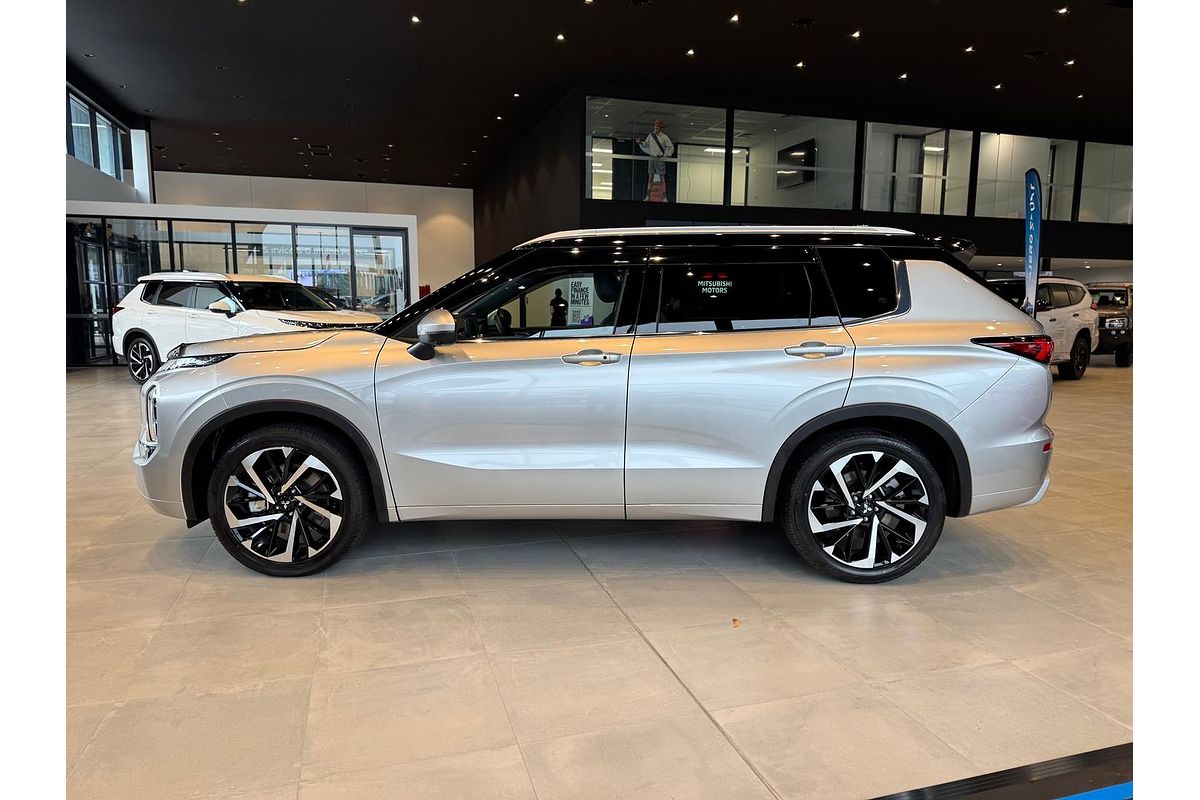 2024 Mitsubishi Outlander Exceed Tourer ZM