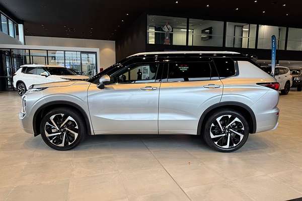 2024 Mitsubishi Outlander Exceed Tourer ZM