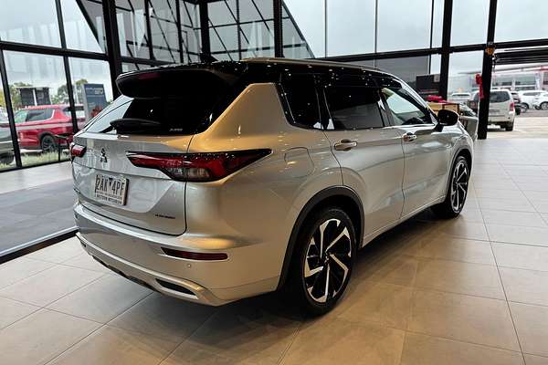 2024 Mitsubishi Outlander Exceed Tourer ZM