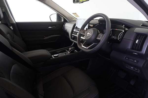 2024 Nissan Pathfinder Ti R53
