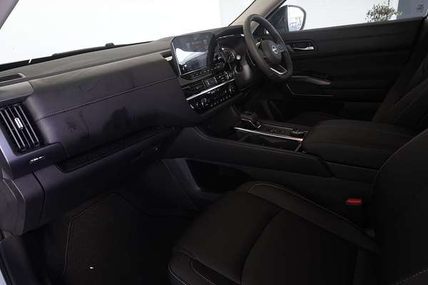 2024 Nissan Pathfinder Ti R53