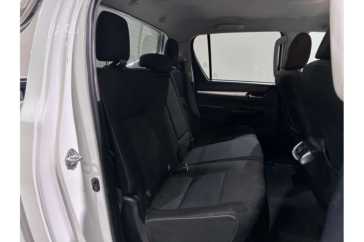 2022 Toyota Hilux SR5 GUN126R 4X4
