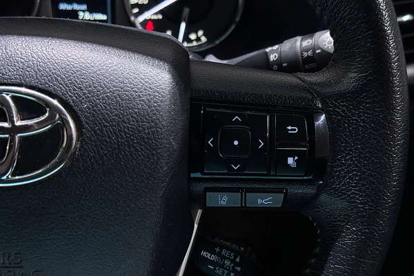 2022 Toyota Hilux SR5 GUN126R 4X4