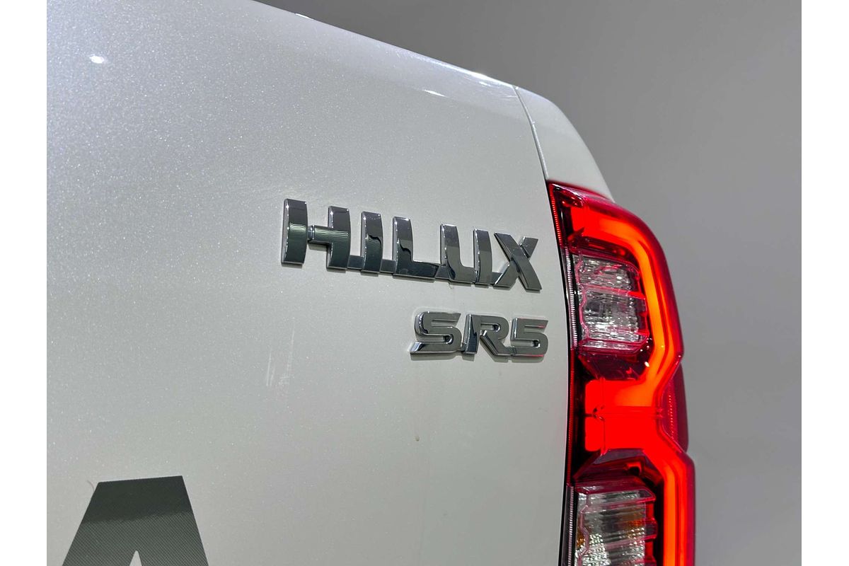 2022 Toyota Hilux SR5 GUN126R 4X4