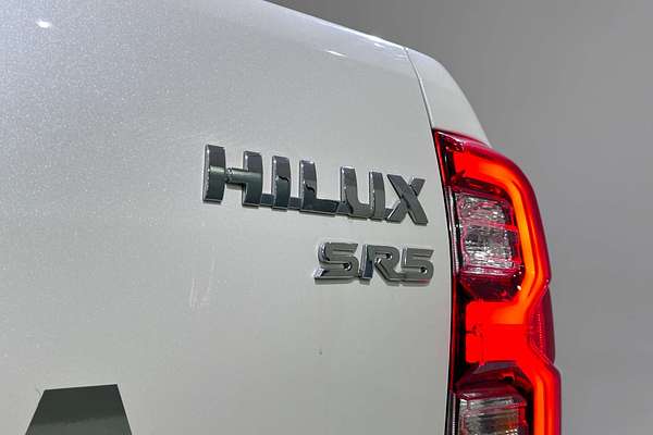 2022 Toyota Hilux SR5 GUN126R 4X4