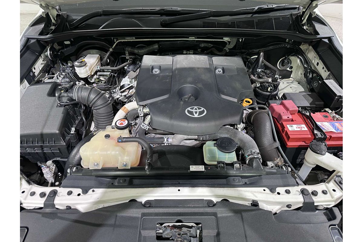 2022 Toyota Hilux SR5 GUN126R 4X4