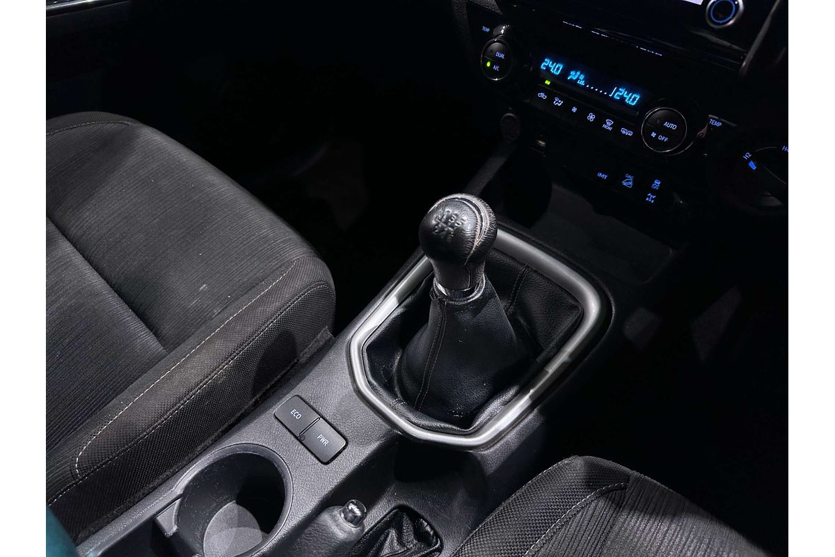 2022 Toyota Hilux SR5 GUN126R 4X4