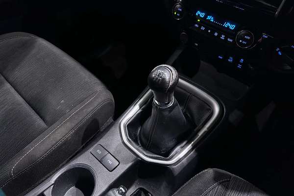 2022 Toyota Hilux SR5 GUN126R 4X4