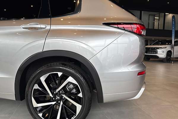 2024 Mitsubishi Outlander Exceed Tourer ZM