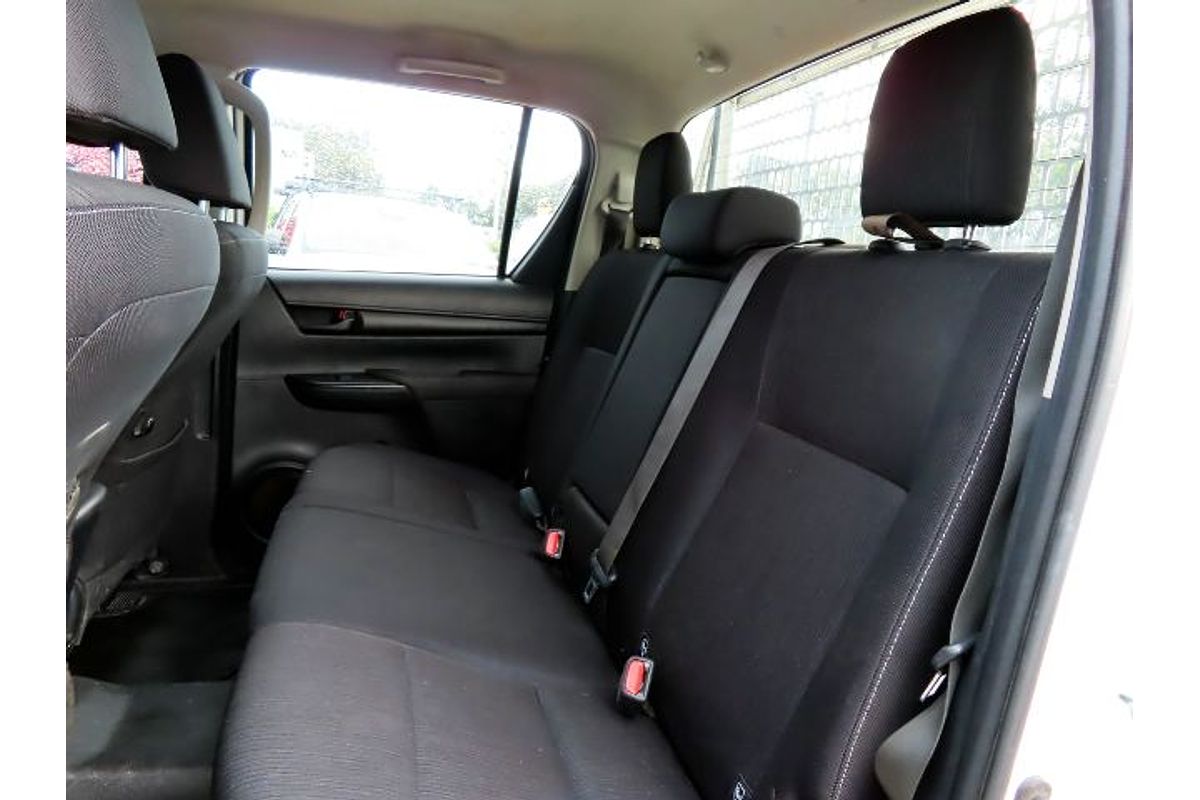 2020 Toyota Hilux SR GUN126R 4X4