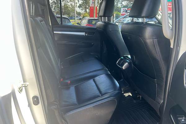 2017 Toyota Hilux SR5 GUN126R 4X4