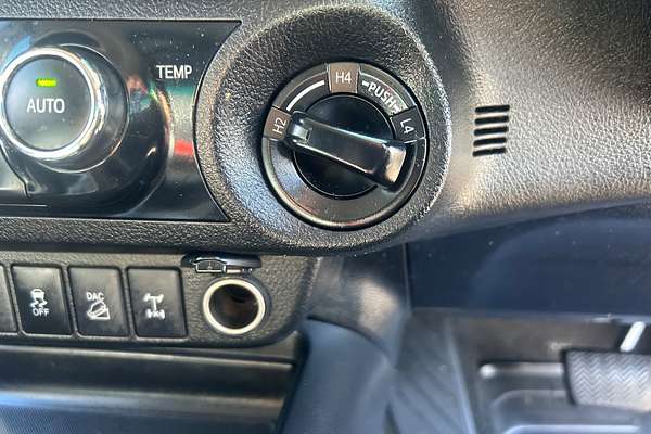 2017 Toyota Hilux SR5 GUN126R 4X4