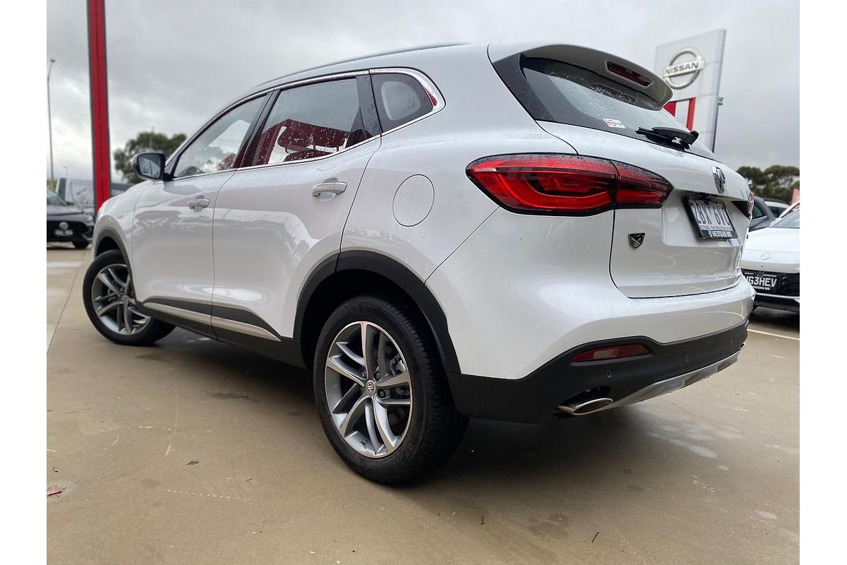 2024 MG HS Excite SAS23