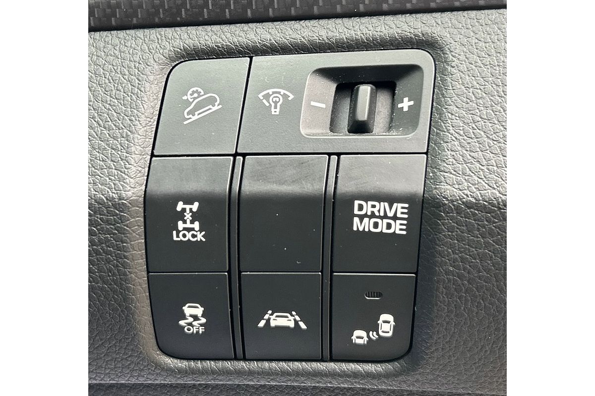 2017 Hyundai Santa Fe Highlander DM3 Series II