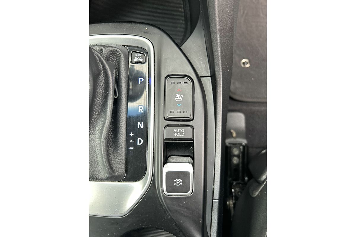 2017 Hyundai Santa Fe Highlander DM3 Series II