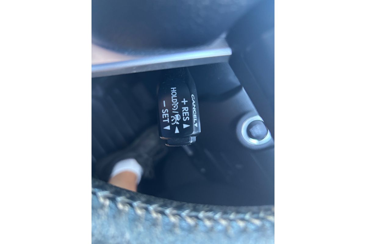 2020 Toyota Hilux SR5 GUN126R 4X4