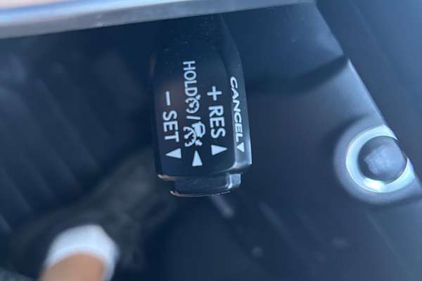 2020 Toyota Hilux SR5 GUN126R 4X4