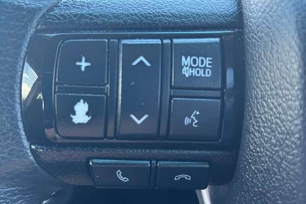 2020 Toyota Hilux SR5 GUN126R 4X4