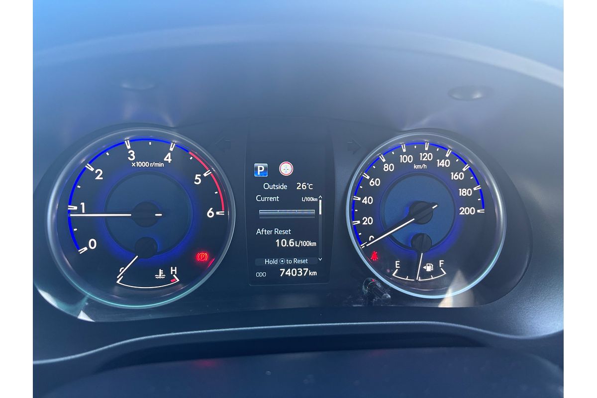 2020 Toyota Hilux SR5 GUN126R 4X4