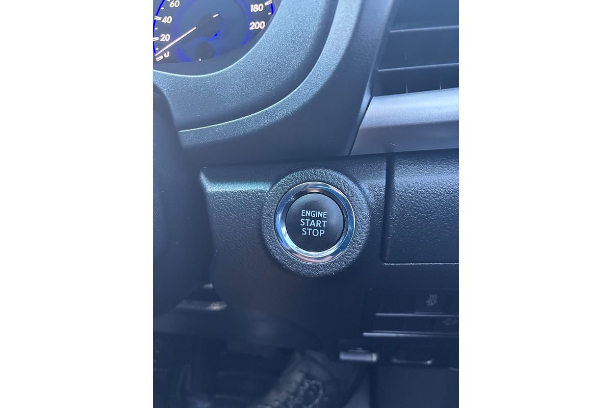 2020 Toyota Hilux SR5 GUN126R 4X4