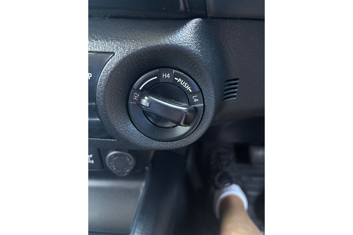 2020 Toyota Hilux SR5 GUN126R 4X4