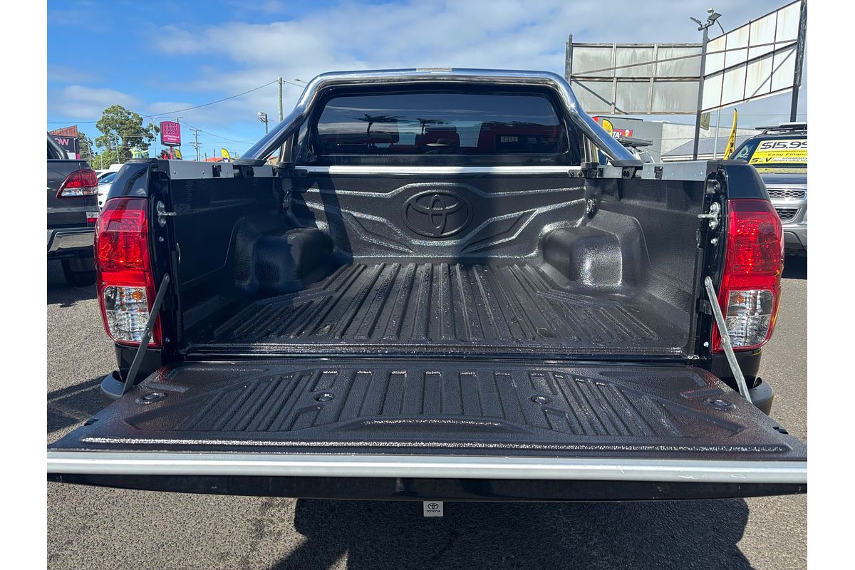 2020 Toyota Hilux SR5 GUN126R 4X4