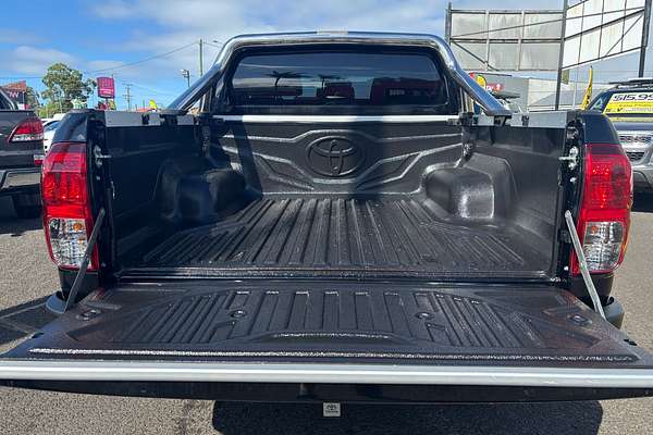 2020 Toyota Hilux SR5 GUN126R 4X4