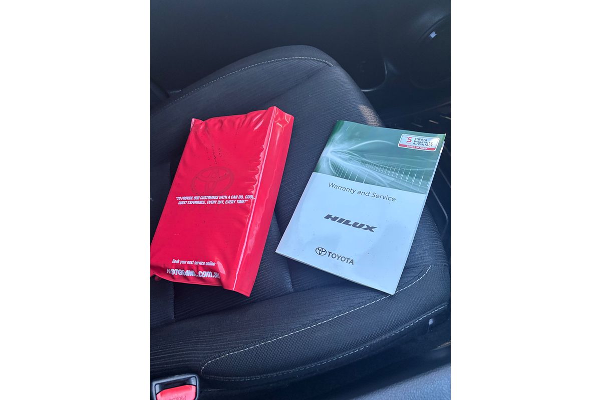 2020 Toyota Hilux SR5 GUN126R 4X4