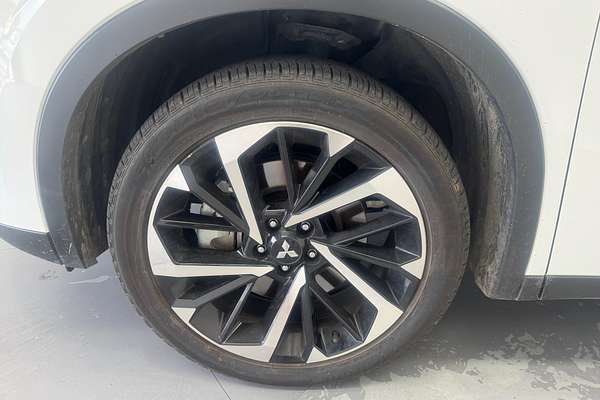 2023 Mitsubishi Outlander Aspire ZM