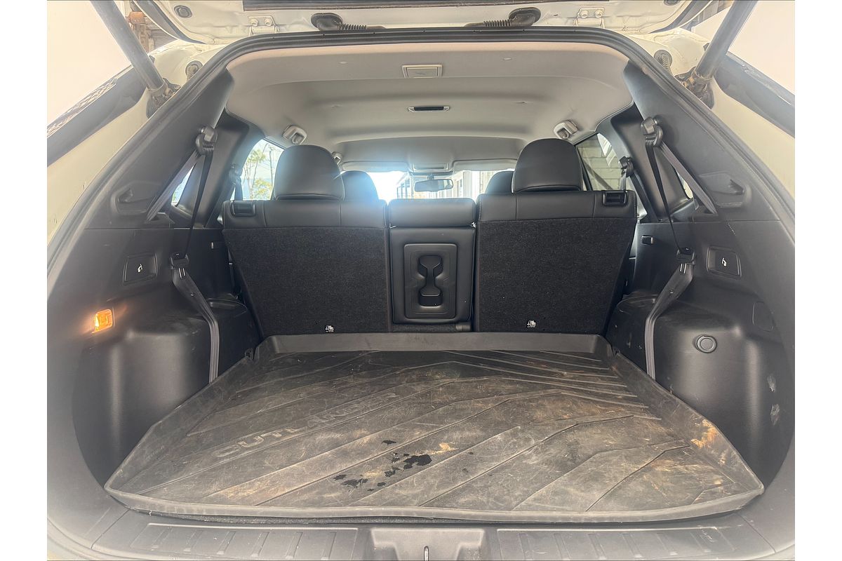 2023 Mitsubishi Outlander Aspire ZM