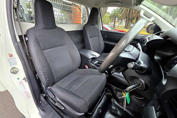 2019 Toyota Hilux SR GUN126R 4X4
