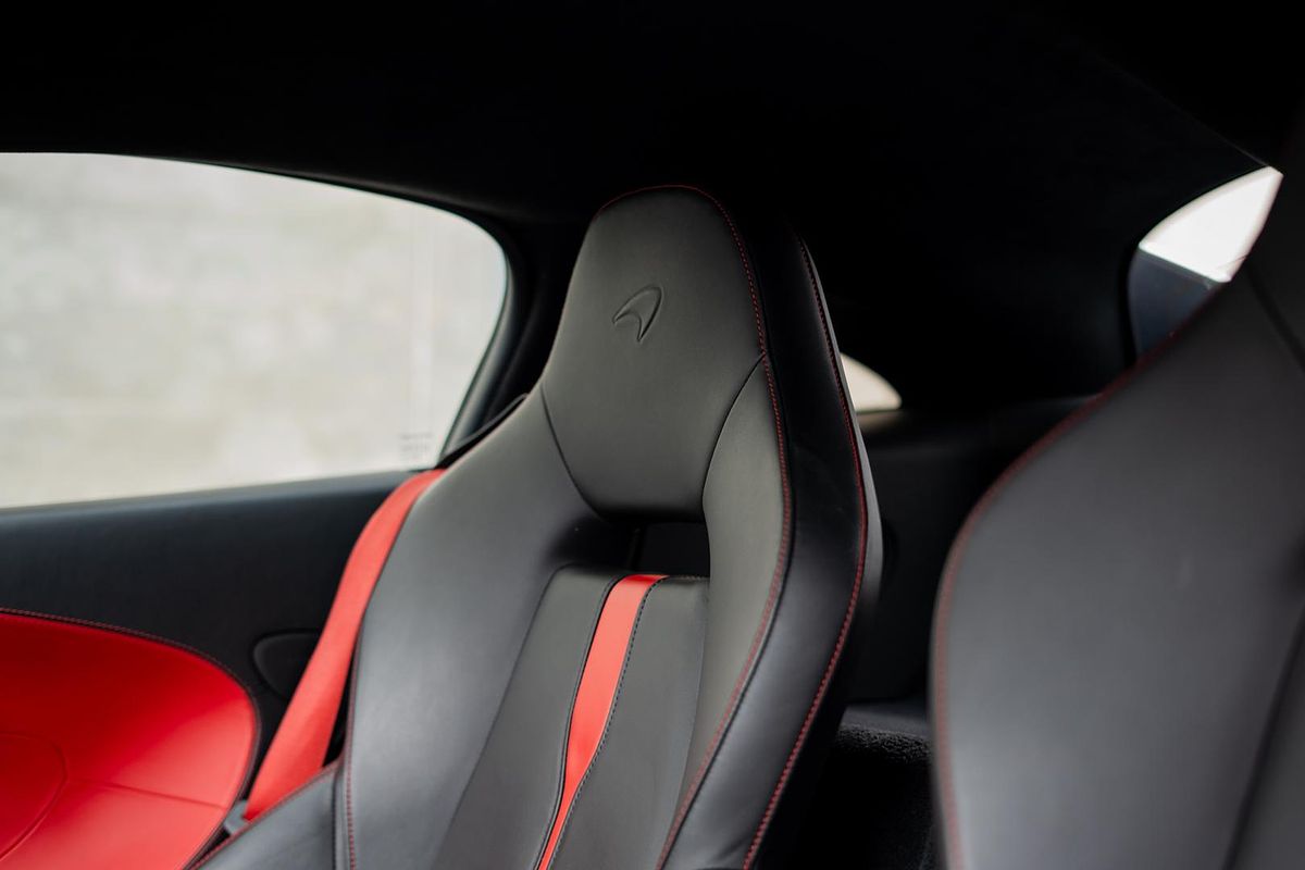 2019 McLaren 570S P13