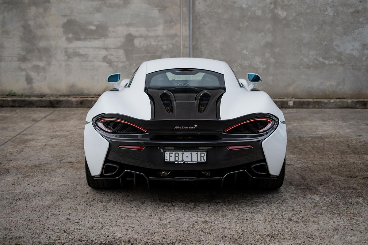 2019 McLaren 570S P13