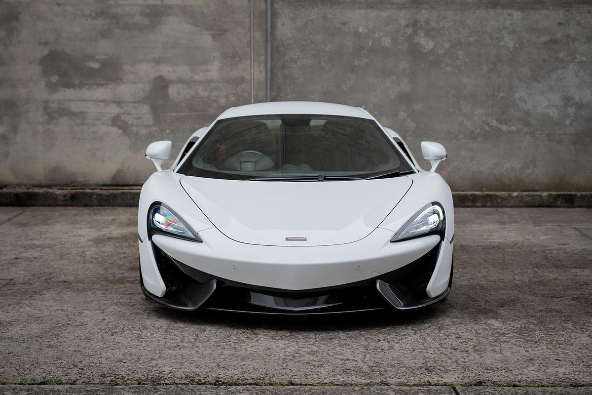 2019 McLaren 570S P13