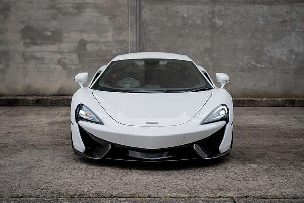 2019 McLaren 570S P13