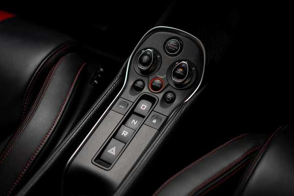 2019 McLaren 570S P13