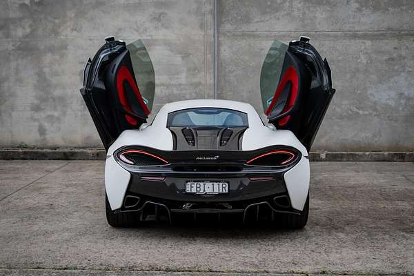 2019 McLaren 570S P13