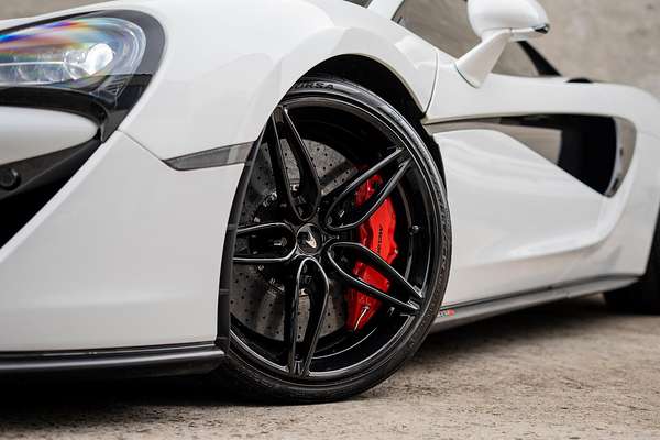 2019 McLaren 570S P13