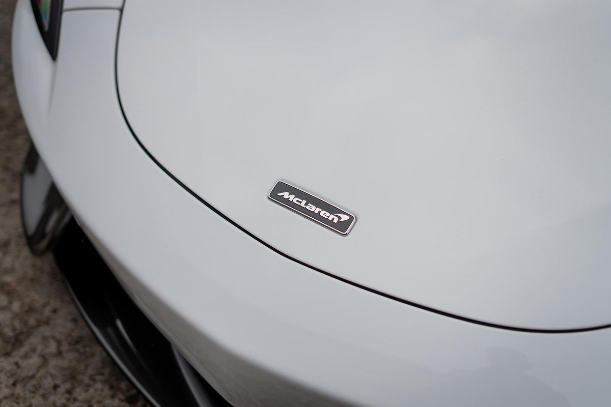 2019 McLaren 570S P13