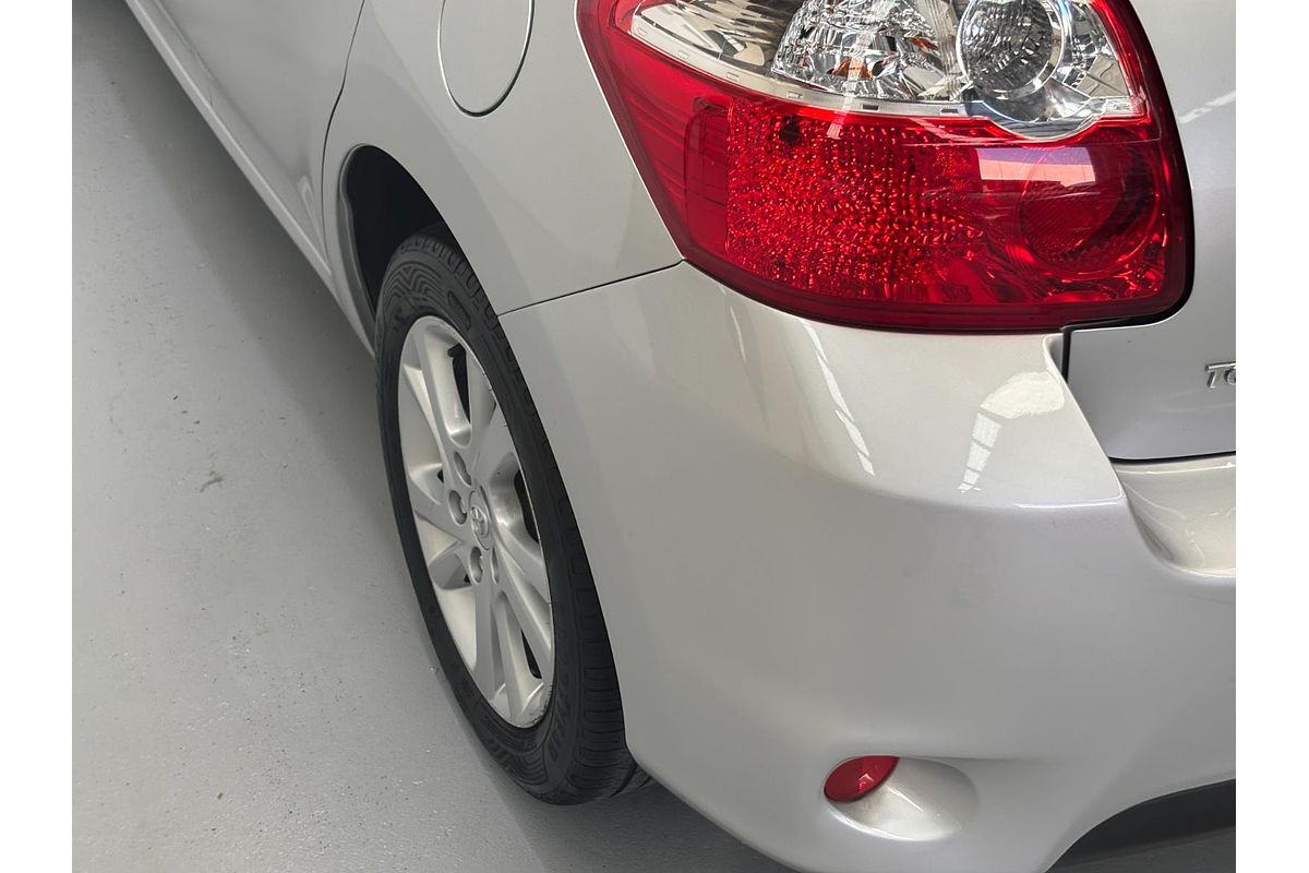 2012 Toyota COROLLA ACCENT SPORT