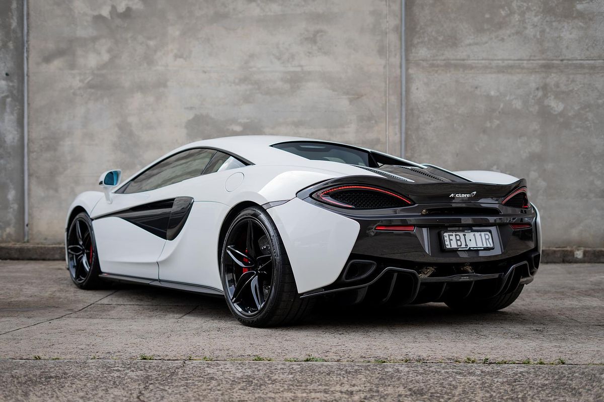 2019 McLaren 570S P13